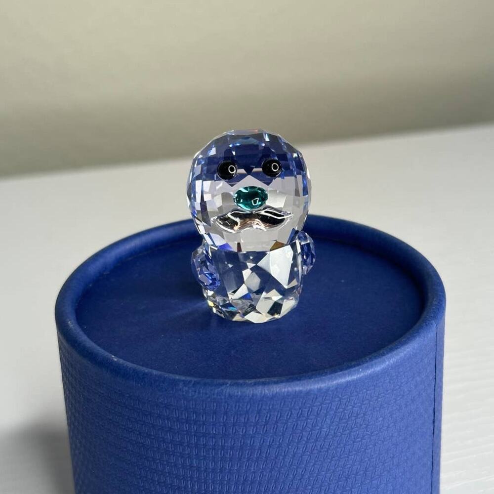 Swarovski SCS Grandpa Penguin Figurine Damage